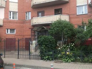 Apartment on Komendantskiy 12