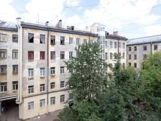 Wonderful apartment near by Kazansky cathedral