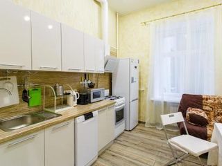 Апартаменты на Владимирском,8