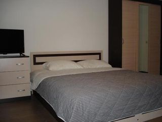Studio-Apartment near subway