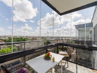 Modern Flat In the Heart of Saint-Petersburg
