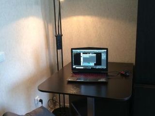 Room on Optikov 34