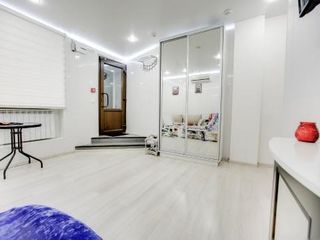 Apartment near St. Isaac's Cathedral