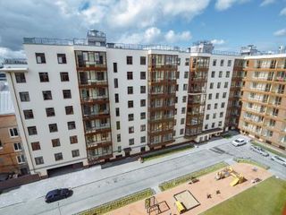 Emerald apartment