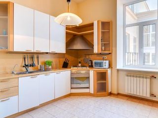 Apartment with sauna near Tavrichesky garden