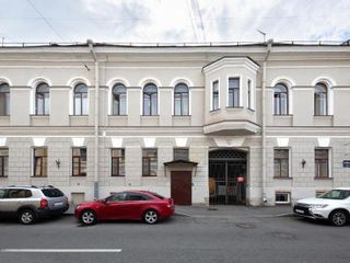 Green apartment next to Isaac's Cathedral