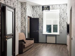 Семеиные апартаменты на Моховои, 20