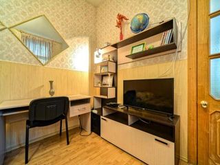 Apartment Dumskaya 5A