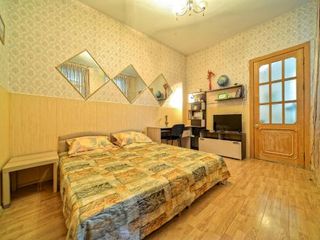 Apartment Dumskaya 5A