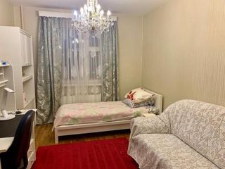 Elizabeth’s Apartment