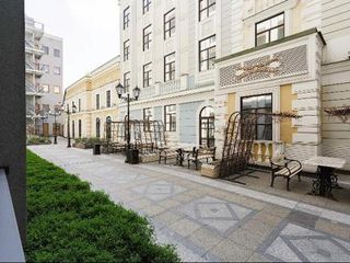 Montferran Apartment