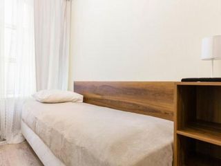 5 room apartment for groups of 9-16