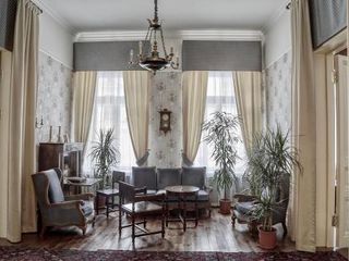 Van der Flit Home