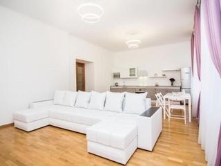 APART24 Center Nevsky / riv.Fontanka, 5