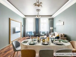 Riverside Apartment (160m2, 4 bedrooms)