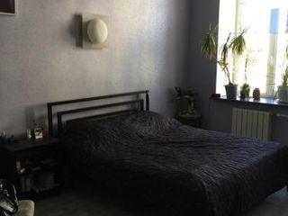 Элитная квартира в самом центре с индивидуальнои парковкои