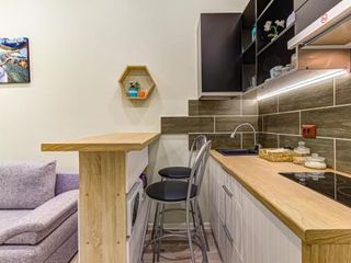 Center-Studio Near the Metro Ploschad Vosstaniya!