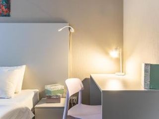 Лаикни ЛАИК после заезда! Апартамент у площади Мужества