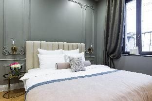 Apartment Studio on the main restaurant street