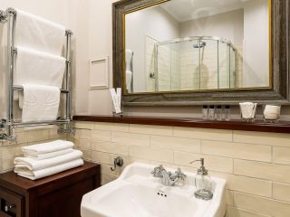 Апартаменты (94 m²) с 3 спальней(-ями) и 2 ванной(-ыми) комнатой(-ами) в районе Центральный район