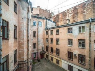 Apartment near Kazansky Cathedral