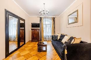 Апартаменты (140 m²) с 3 спальней(-ями) и 3 ванной(-ыми) комнатой(-ами) в районе Центральный район