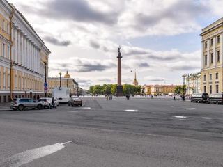 Sutki Rent у Дворцовои площади