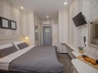 Sutki Rent у Дворцовои площади