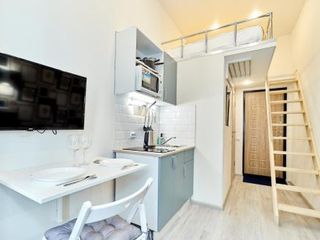 Takeroom Петровскии