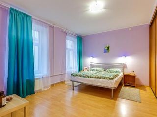 Apartment Malaya Morskaya 17