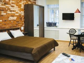 Студии на Миллионнои