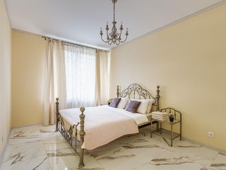Апартаменты (62 m²) с 1 спальней(-ями) и 1 ванной(-ыми) комнатой(-ами) в районе Центральный район