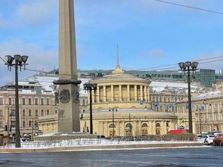 Студия у Московского вокзала и Площади Восстания