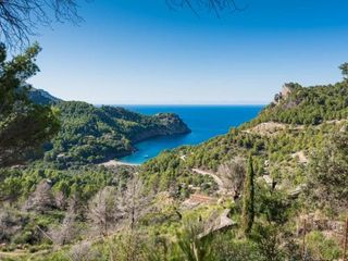 Holiday Home Cala Tuent