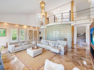 Villa Canet next to the beach