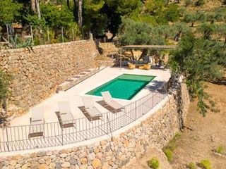 Biniaraix Villa Sleeps 11 with Pool Air Con and WiFi