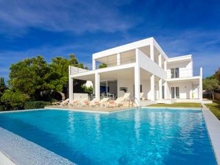 Portopetro Villa Sleeps 12 with Pool and Air Con