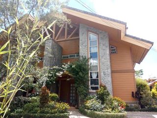 Фото отеля Forest Log Cabin at Camp John Hay