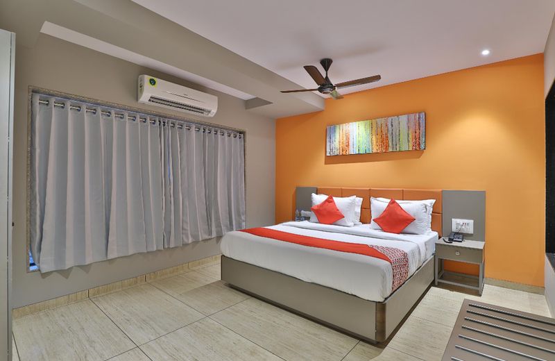OYO 62851 Hotel Royal Star