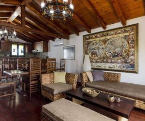 Korina’s wood house Kato Gouves Greece