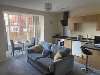 Hotel pic Modern 1 Bed Apartment Uphill Lincoln