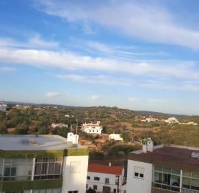 NearBy Hotel