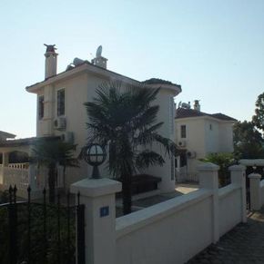 NearBy Hotel