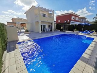 Фото отеля VILLA DE LUJO CON PISCINA PRIVADA, JACUZZI y BARBACOA