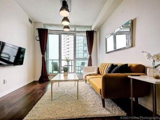 Фото отеля Instant Suites- Luxurious 1BR in Heart of Downtown with Balcony