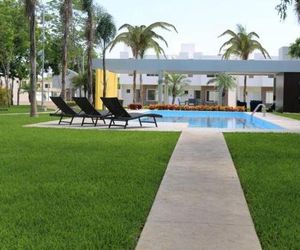 Casa nueva con 3 recamaras y a un lado de alberca Cancun Mexico