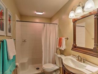 Фото отеля Fort Myers Bungalow - 12 Miles to the Beach!