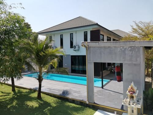 Pool villa, 6 bedrooms, 680SQM living space, 13guest