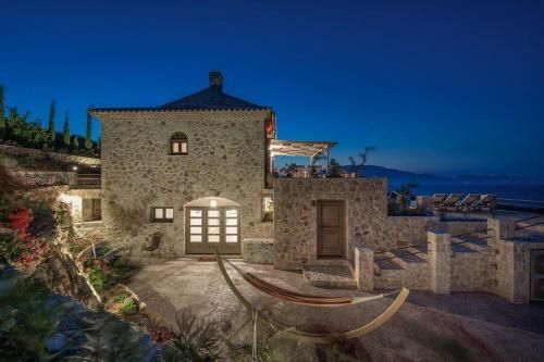 Luxury Zakynthos Villa Moore Villa 8 Guests – 4 Bed Agios Nikolaos