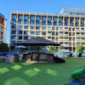 NearBy Hotel